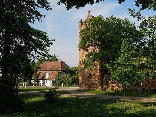 Lohmühle und Stargarder Tor.jpg