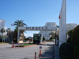 Tor Miracle Hotel.jpg