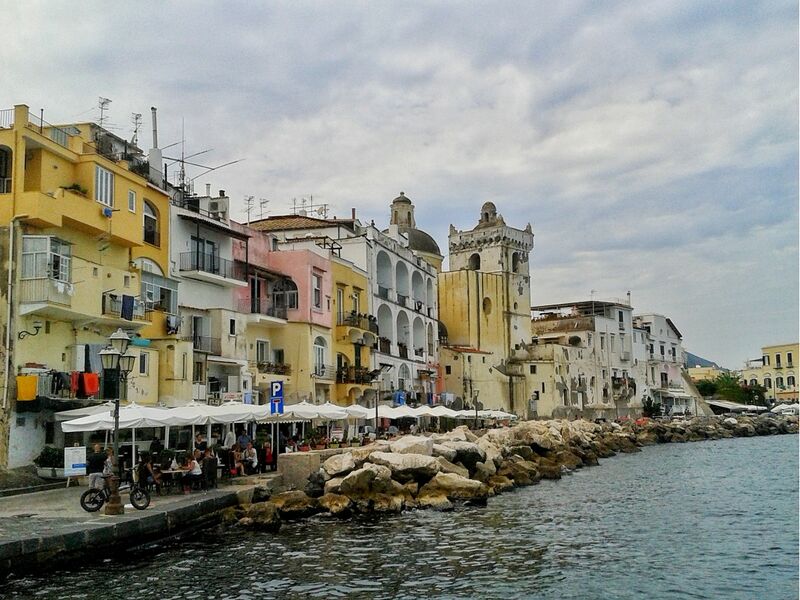 Datei:Ischia Ponte 2.jpg