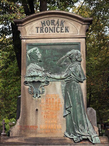 Datei:Hrob Karel Horák.jpg