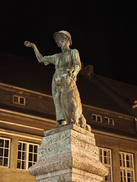 Datei:Schachtbrunnen Quedlinburg.jpg
